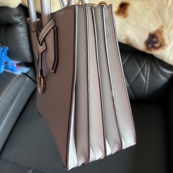 Micheal kors bag - Picture 4 of 14